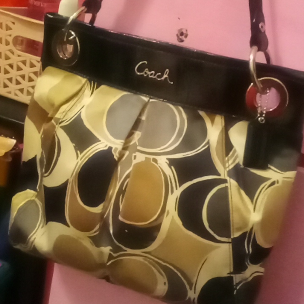 Authentic coach purse